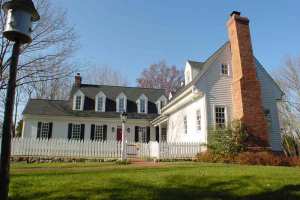 † Colonial Williamsburg